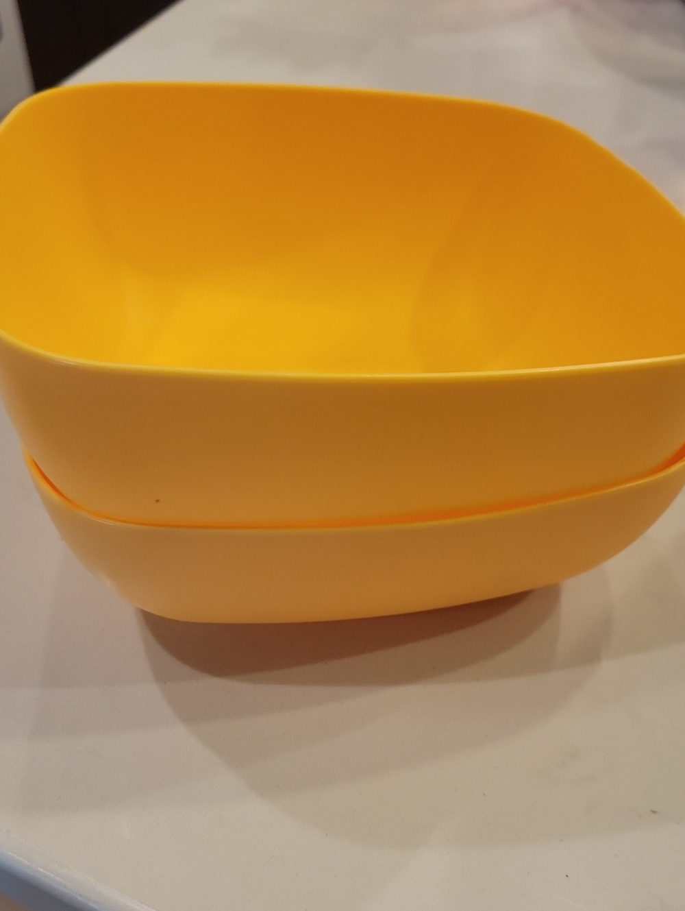 Free With Purchase Like New Tupperware Bowl Bundle